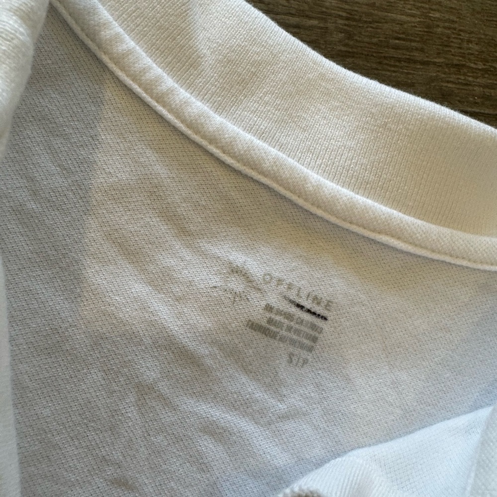 SOLD✨AERIE offline cropped polo top 🤍 - Picture 11 of 12